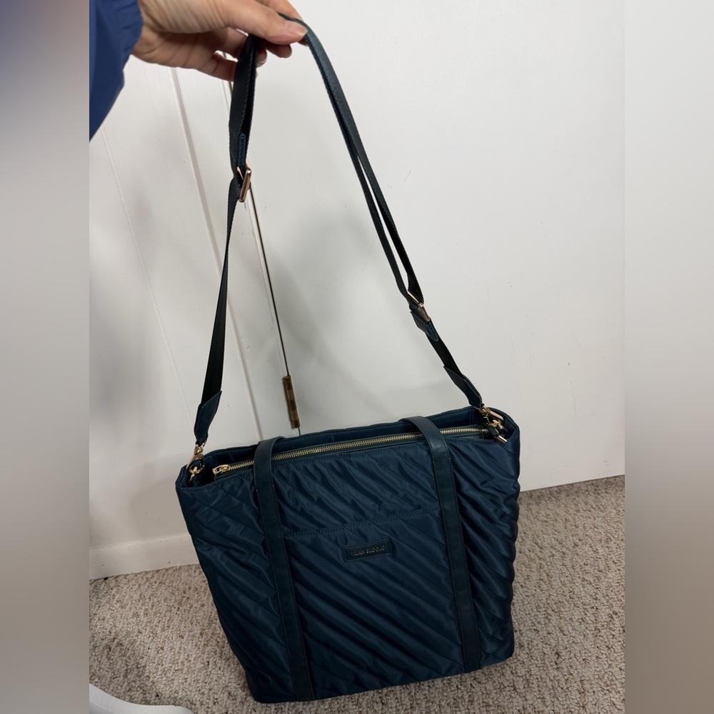 Vilah Bloom Quilted Nylon Tote Navy New without tag - Picture 6 of 13